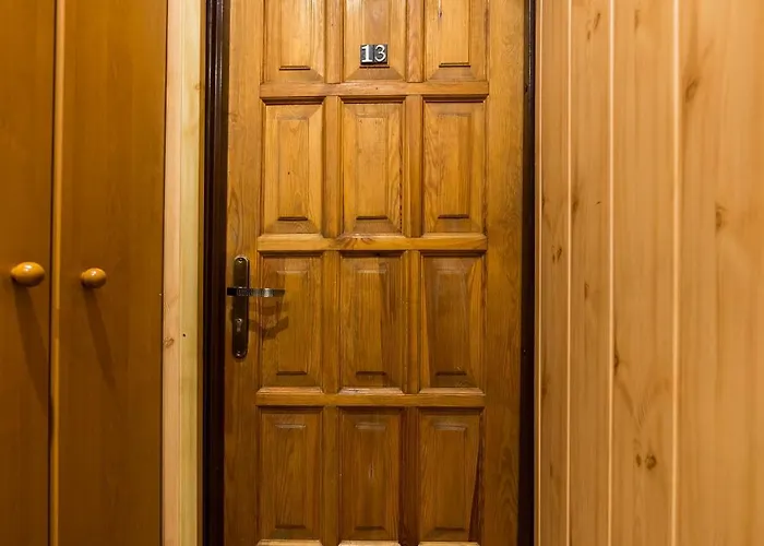 Daire Traugutta Comfort By Bookinghost *