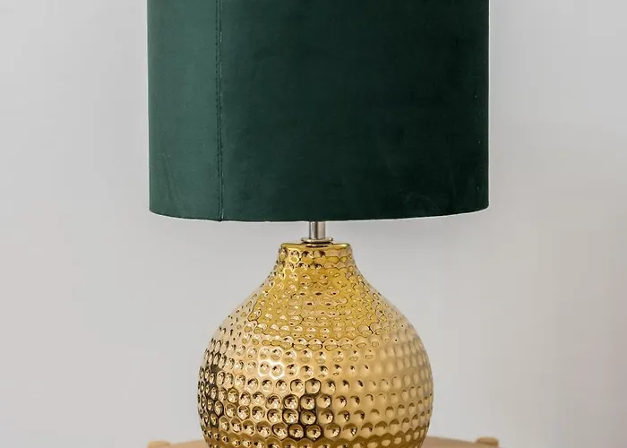 Daire Traugutta Comfort By Bookinghost *